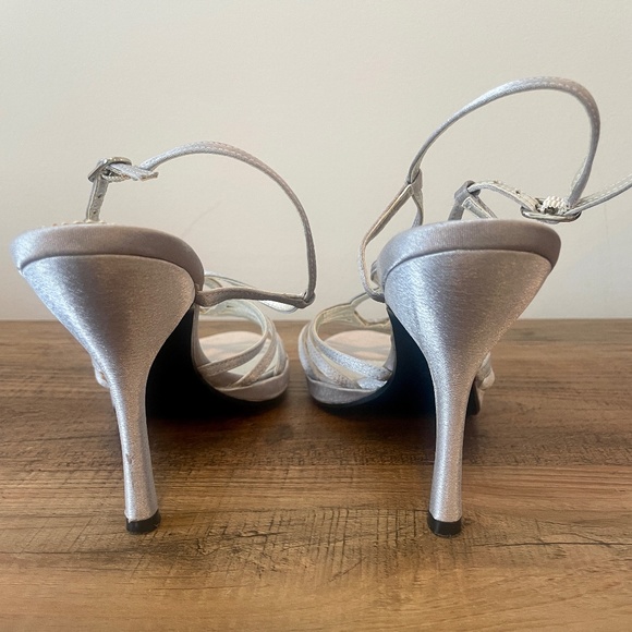 Nina Dressy Heels, Silver with rhinestones, 7.5, VGUC - Picture 5 of 8